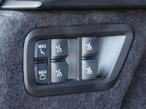 Certified 2026 BMW X7 M60i AWD/4WD image 43
