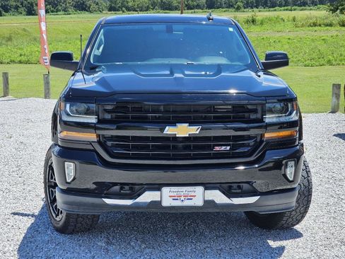 Used 2018 Chevrolet Silverado 1500 LT w/ Texas Edition AWD/4WD image 2