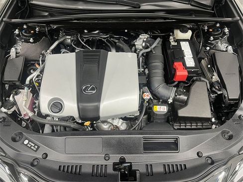 Certified 2025 Lexus ES 350 image 24
