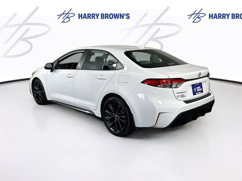 Used 2023 Toyota Corolla SE w/ Carpet Mat Package (TMS) FWD image 27