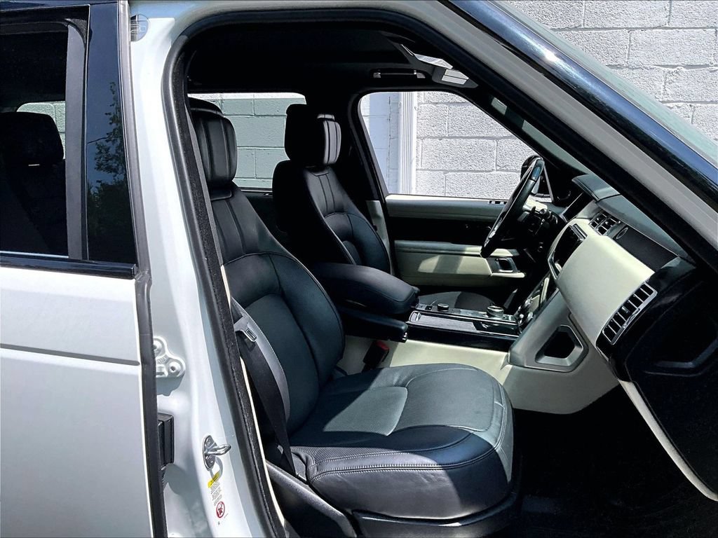Used 2021 Land Rover Range Rover P525 Westminster Edition LWB AWD/4WD image 12