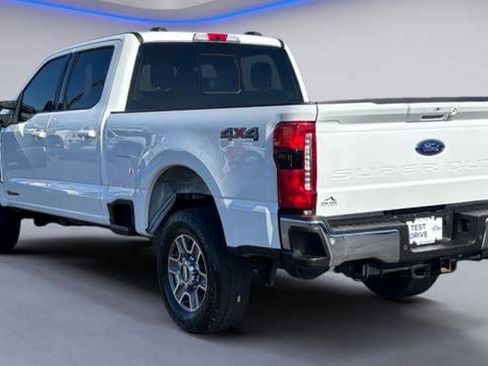 Used 2024 Ford F250 Lariat AWD/4WD image 3