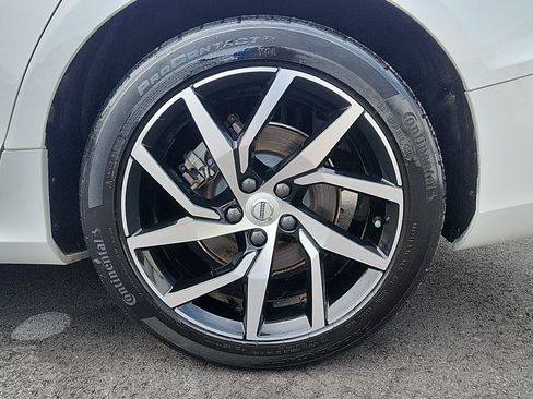 Used 2020 Volvo S60 T5 Momentum FWD image 9