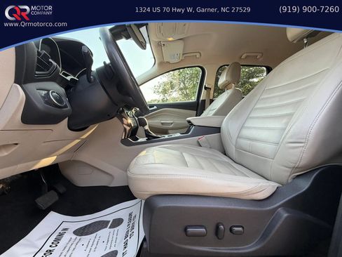 Used 2017 Ford Escape Titanium AWD/4WD image 16