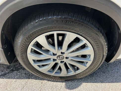Used 2025 INFINITI QX50 Luxe image 10