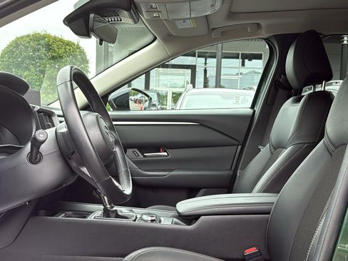 Used 2026 MAZDA CX-50 AWD 2.5 S w/ Preferred Pkg image 10