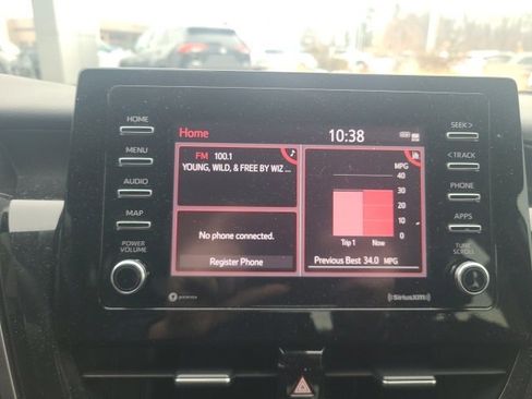 Used 2024 Toyota Camry SE image 28