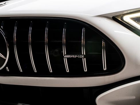 Used 2022 Mercedes-Benz SL 55 AMG 4MATIC w/ Driver Assistance Package image 7