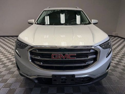 Used 2018 GMC Terrain SLT w/ Preferred Package image 4