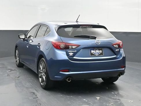 Used 2018 MAZDA MAZDA3 Touring image 5