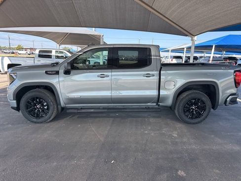 Used 2025 GMC Sierra 1500 Elevation image 4
