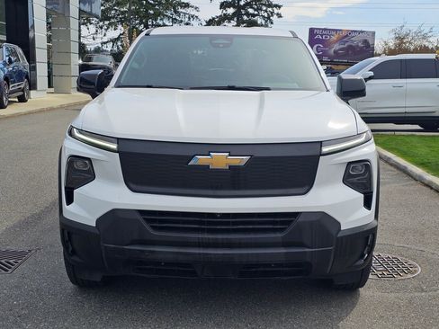 Used 2024 Chevrolet Silverado EV W/T AWD/4WD image 8