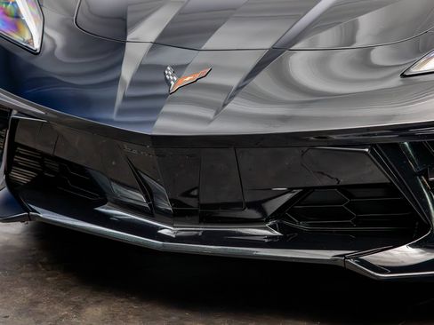 Used 2021 Chevrolet Corvette Stingray Coupe w/ 1LT RWD image 4