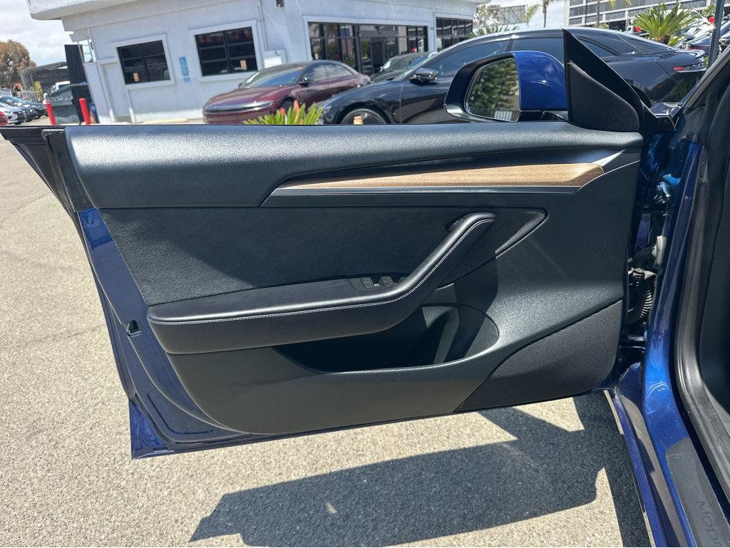 Used 2023 Tesla Model 3 Standard Range RWD image 15