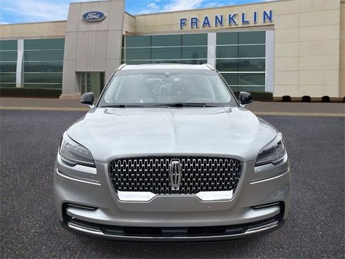 Certified 2023 Lincoln Aviator Reserve w/ Equipment Group 201A image 2