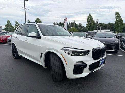 Used 2020 BMW X5 xDrive40i w/ M Sport Package AWD/4WD image 3