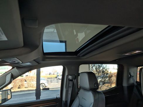 Used 2024 GMC Sierra 1500 Denali w/ Denali Reserve Package image 13