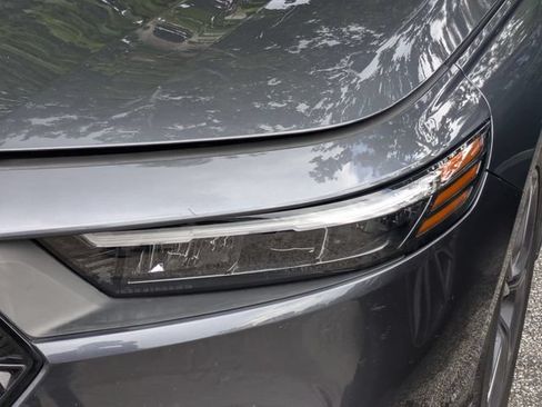 Used 2023 Honda Accord EX image 9