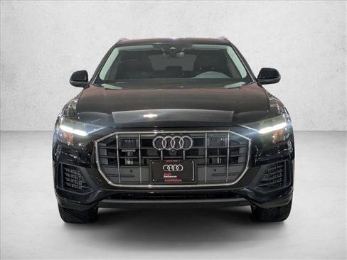 Used 2022 Audi Q8 Premium Plus image 2