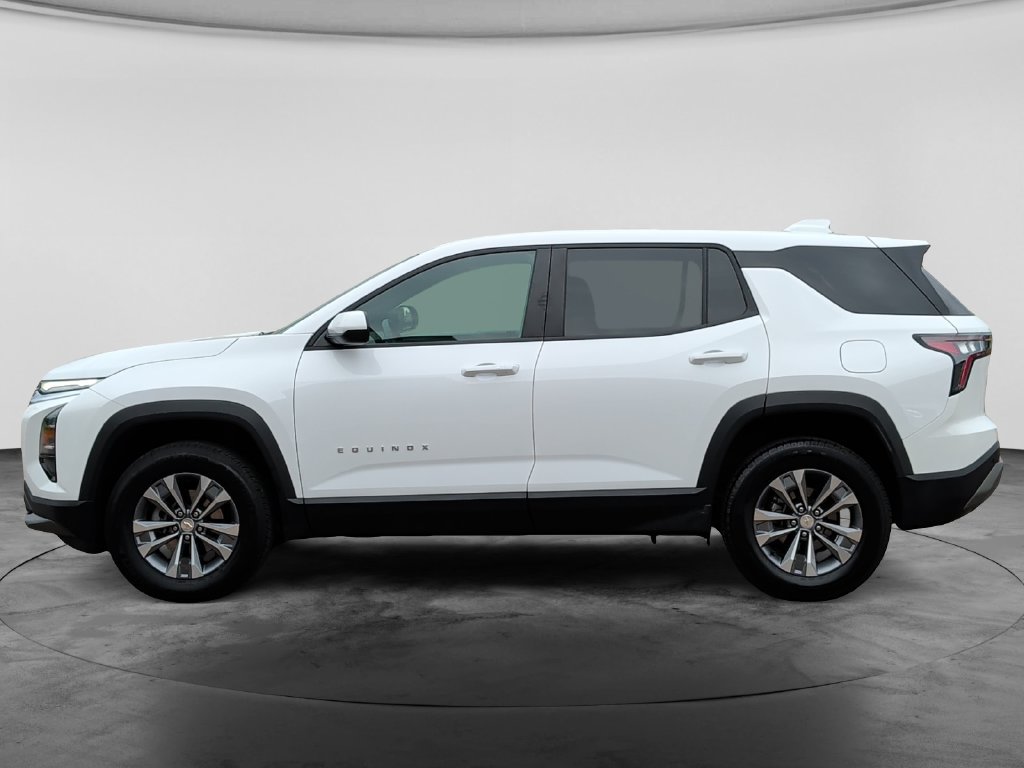 Used 2026 Chevrolet Equinox LT AWD/4WD image 4