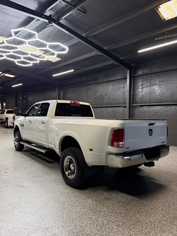 Used 2013 RAM 3500 Laramie w/ Convenience Group AWD/4WD image 6