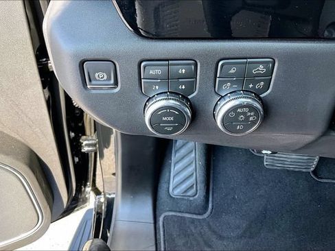Used 2026 GMC Sierra 1500 SLT w/ SLT Premium Plus Package AWD/4WD image 16