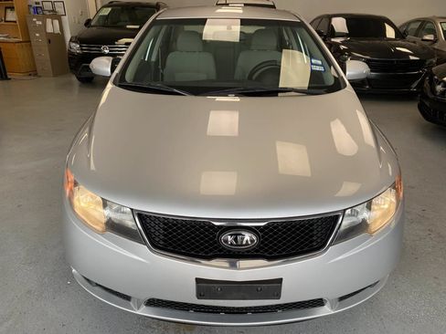 Used 2010 Kia Forte EX FWD image 7