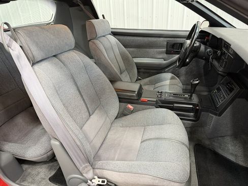 Used 1992 Chevrolet Camaro Z28 RWD image 16