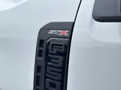 Used 2024 Ford F350 XL w/ STX Appearance Package AWD/4WD image 10