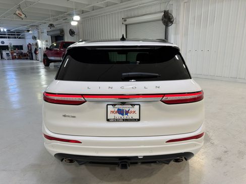 Used 2025 Lincoln Corsair Reserve w/ Equipment Group 202A image 27