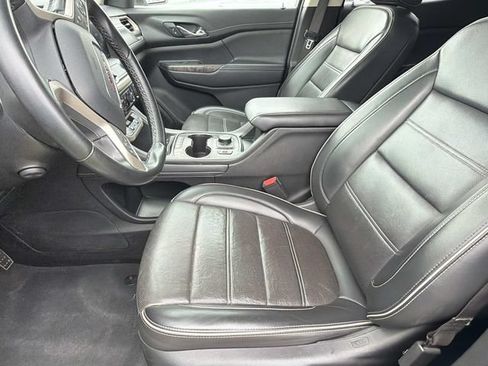 Used 2023 GMC Acadia Denali FWD image 22