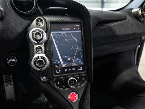 Used 2020 McLaren 720S Spider RWD image 44