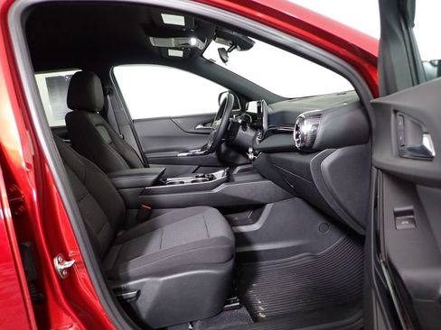 Used 2026 Chevrolet Equinox LT image 33