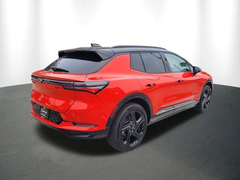 New 2026 Chevrolet Equinox EV RS image 7