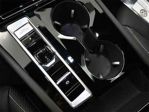 New 2026 Volkswagen Atlas Cross Sport SE image 31