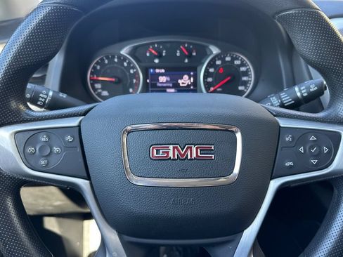 Used 2022 GMC Acadia SLE FWD image 24