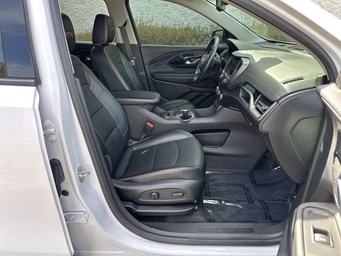 Used 2022 GMC Terrain AT4 w/ LPO, Floor Liner Package image 21