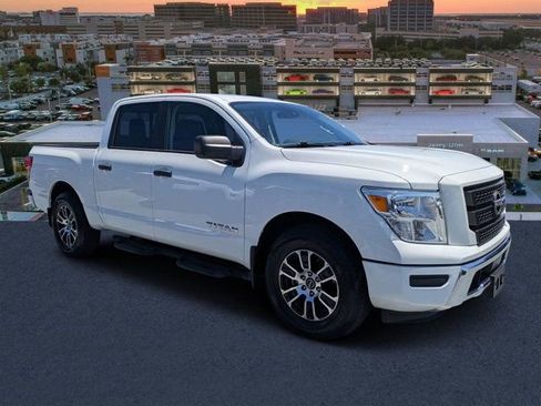 Used 2023 Nissan Titan SV w/ Accessory Utility Package RWD image 1