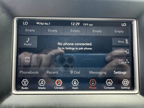 Used 2019 Jeep Grand Cherokee Laredo AWD/4WD image 16