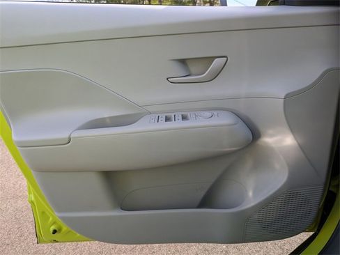 Certified 2024 Hyundai Kona SE image 10