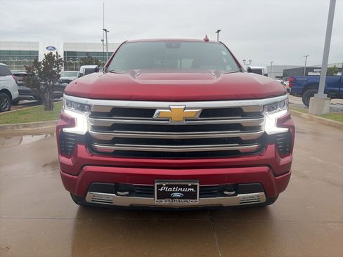 Used 2025 Chevrolet Silverado 1500 High Country w/ Technology Package image 8