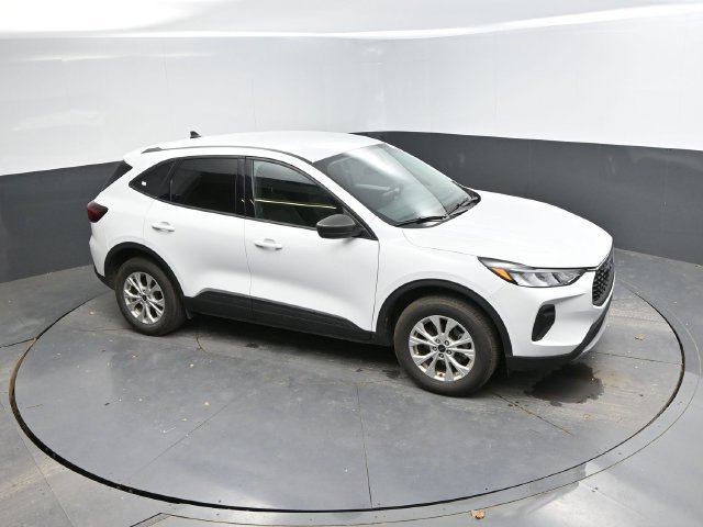 Used 2025 Ford Escape Active AWD/4WD image 36