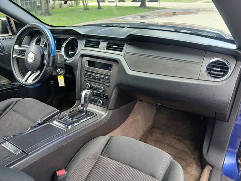 Used 2013 Ford Mustang Coupe RWD image 5