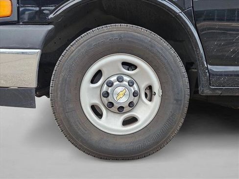 Certified 2024 Chevrolet Express 2500 LT w/ LT Preferred Equipment Group image 22