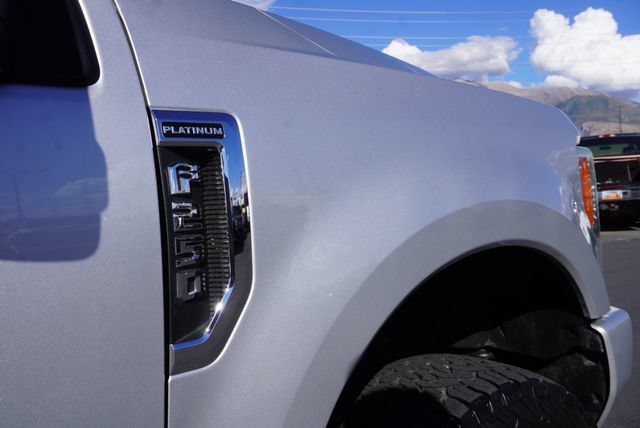 Used 2017 Ford F250 Platinum w/ Platinum Ultimate Package AWD/4WD image 18