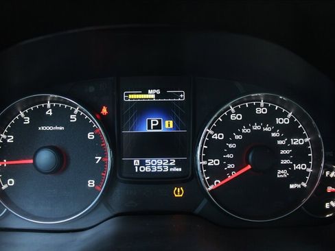 Used 2013 Subaru Outback 2.5i Limited AWD/4WD image 7