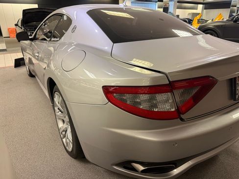 Used 2010 Maserati GranTurismo S RWD image 4
