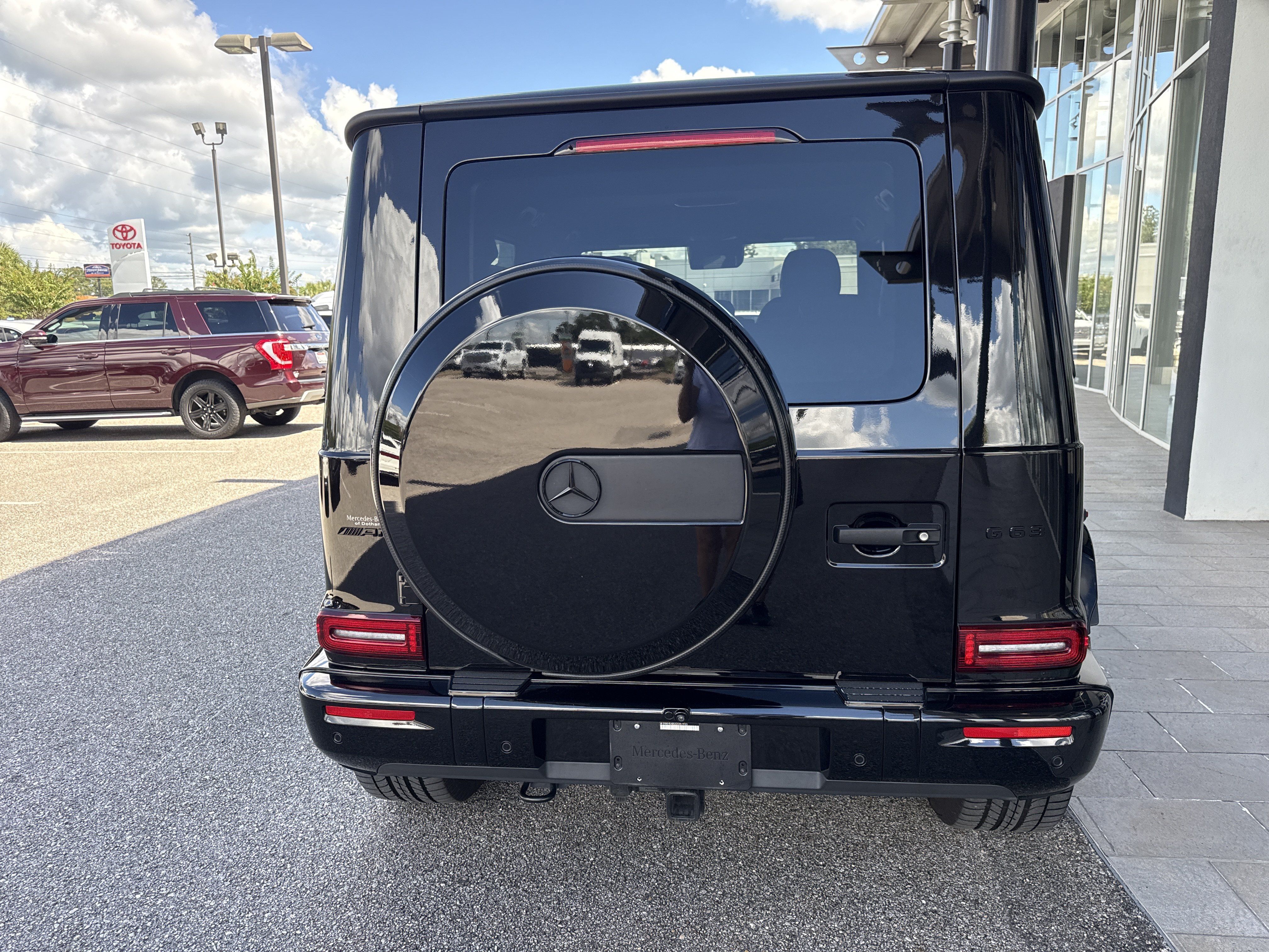 Used 2025 Mercedes-Benz G 63 AMG 4MATIC image 2