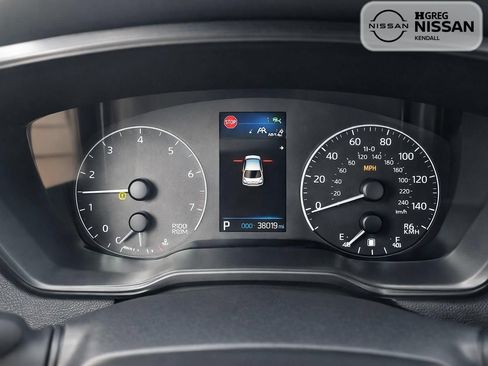 Used 2023 Toyota Corolla LE FWD image 8