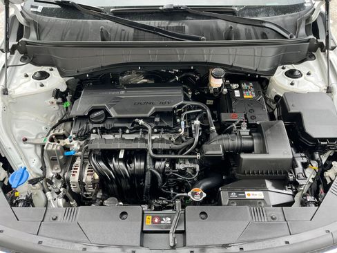 Used 2025 Hyundai Kona SEL image 32